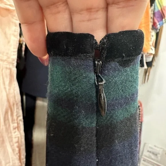 Talbots Wool Plaid Polka Dot Midi Skirt Size: 12P - Picture 6 of 7